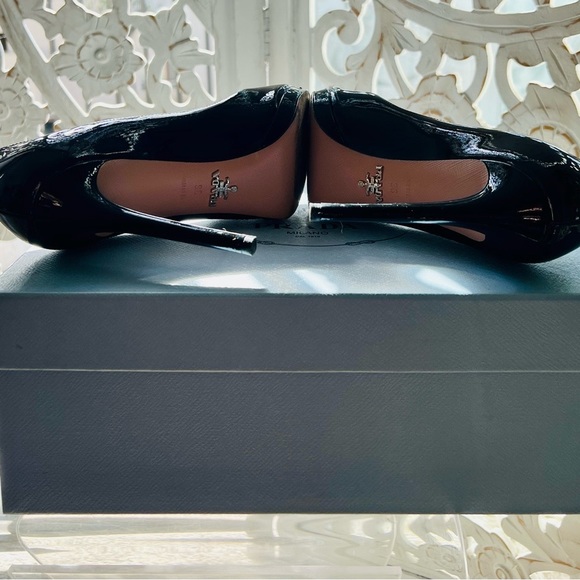 Prada peep toe black patent leather stiletto 36 - Picture 5 of 9